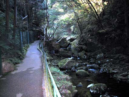 赤目四十八滝（滝の入り口）　日本漢文の世界 kambun.jp